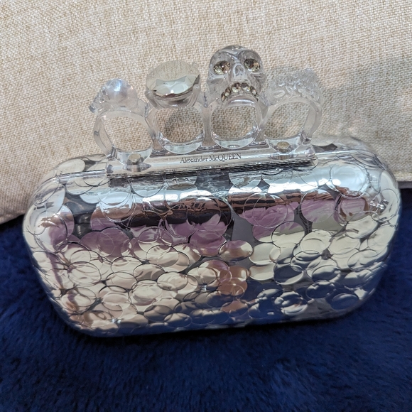 Alexander McQueen Four-Ring Clutch - Picture 8 of 14